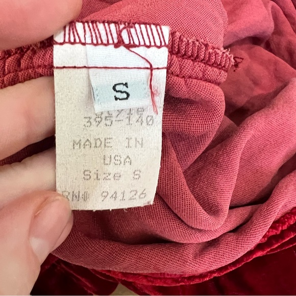 CP SHADES Velvet Tank Top S Red Ruby Jewel Tone Washable - Picture 5 of 8